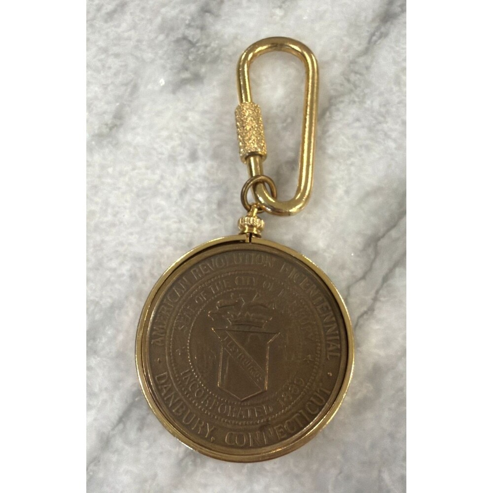 Vintage 1976 Danbury Connecticut Bicentennial Commemorative Removable Key Chain